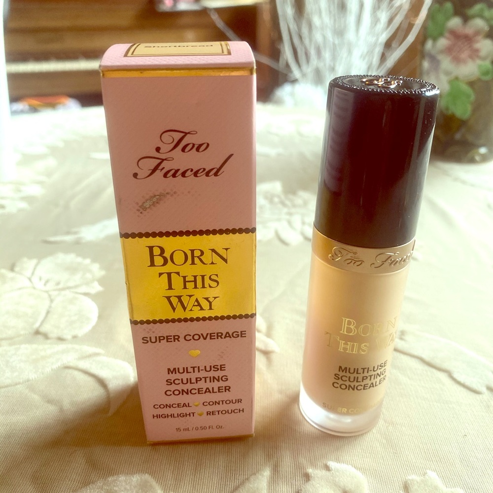 Too Faced Born This Way sculpting concealer